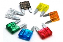 Inlocuirea unei sigurante la un autoturism